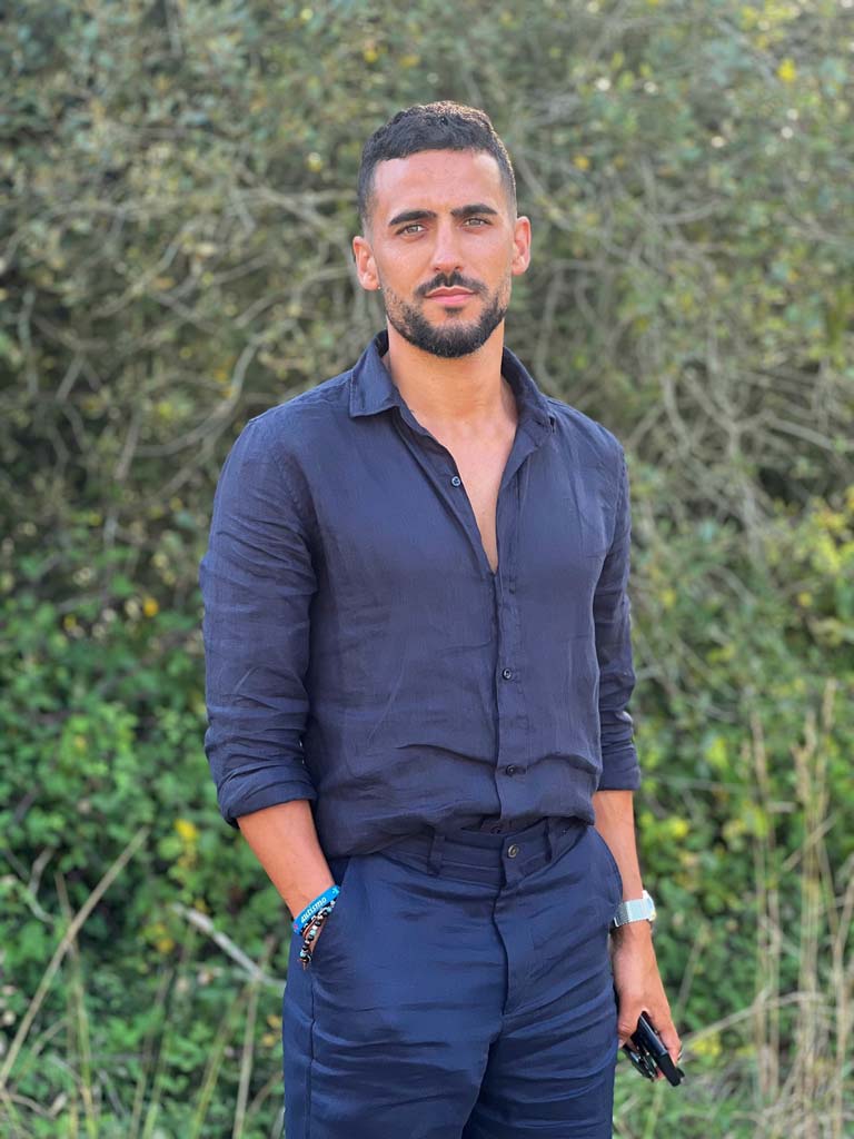 Escritor Hugo Sanmartín